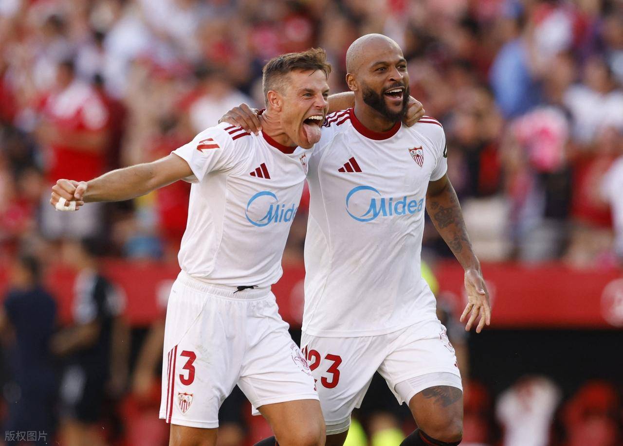 天助皇马:4-1大冷门,西甲第11大胜西甲第2,巴萨遭遇2连败